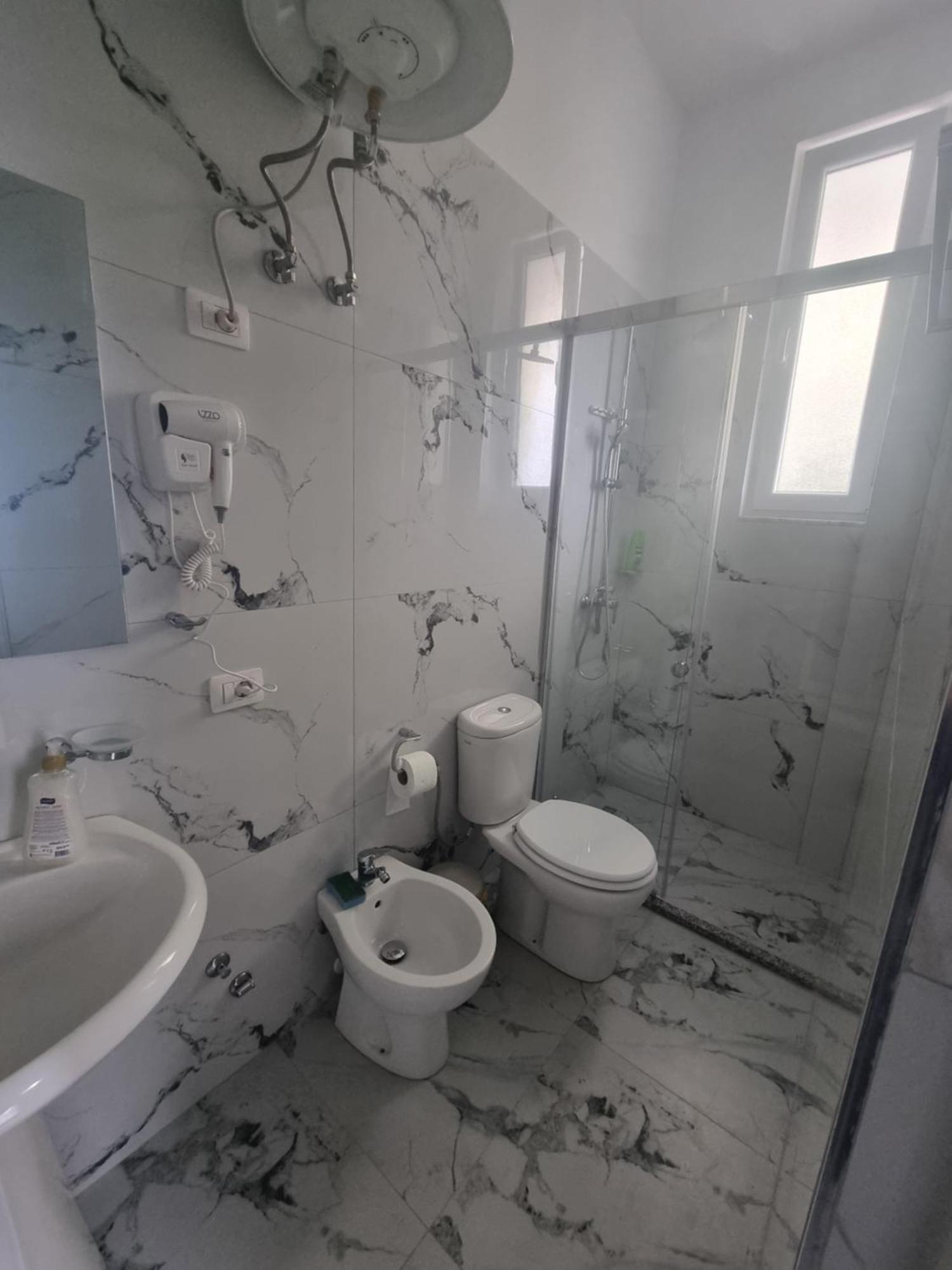 Dentart&Apartments Тирана Екстер'єр фото