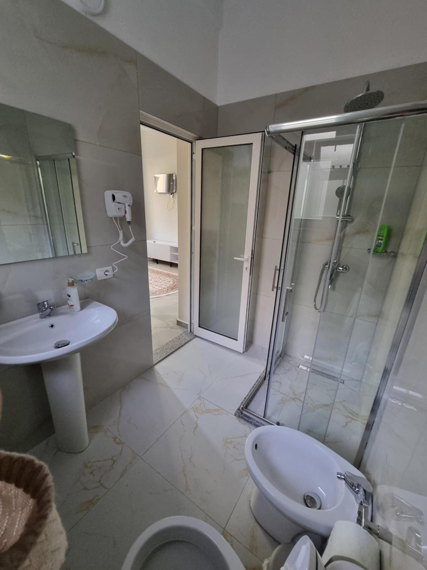 Dentart&Apartments Тирана Екстер'єр фото